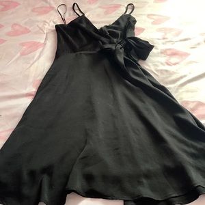 Selling black Express dress